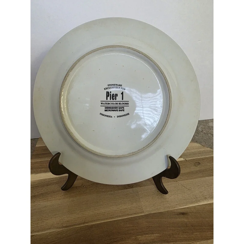 3 x Pier 1 Watercolor Blooms Luncheon‎ Dessert Salad Plates 8 1/8